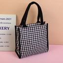 2L3A2718