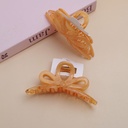 Flower claw clip - ginger yellow