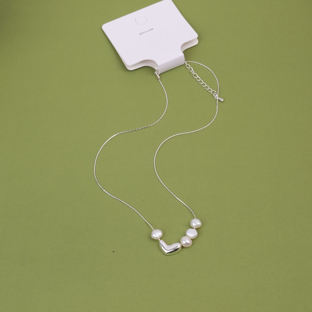 Single Layer Heart Pearl Necklace