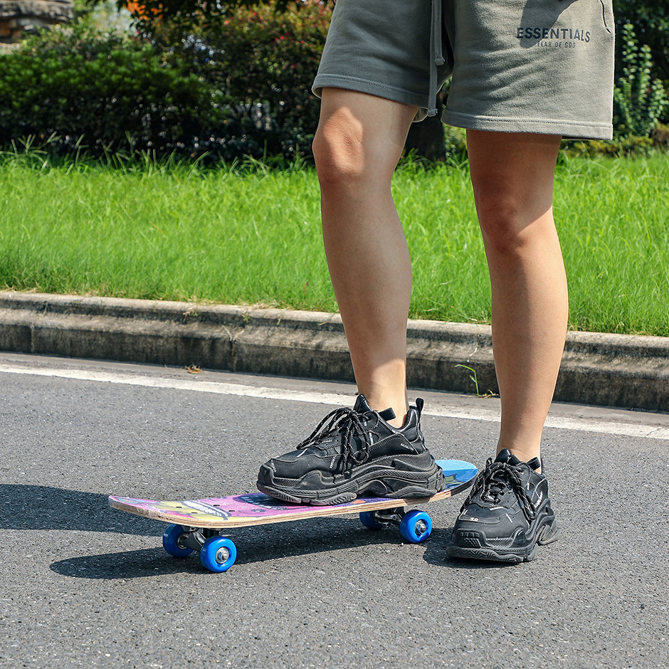 Deep sea graffiti series skateboard-M