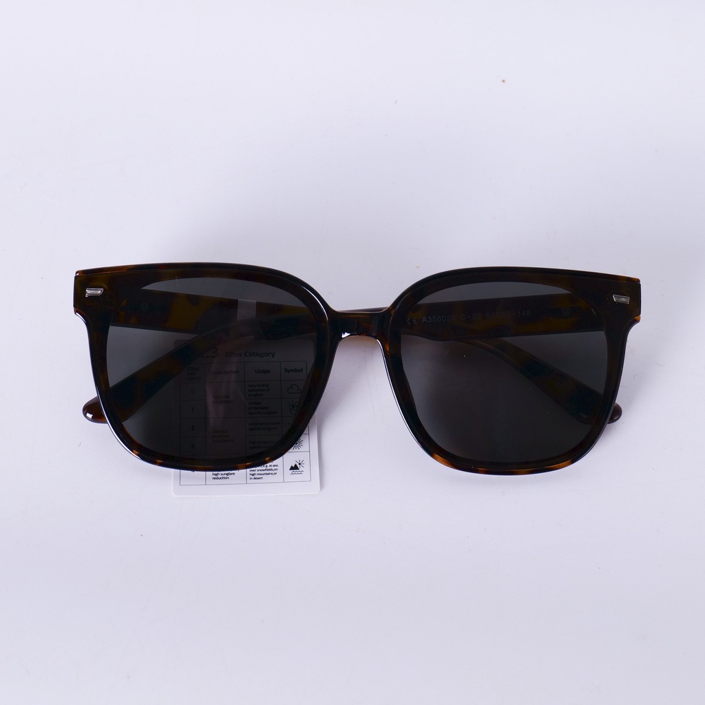 Minimalist Women's Sunglasses - Leopard
