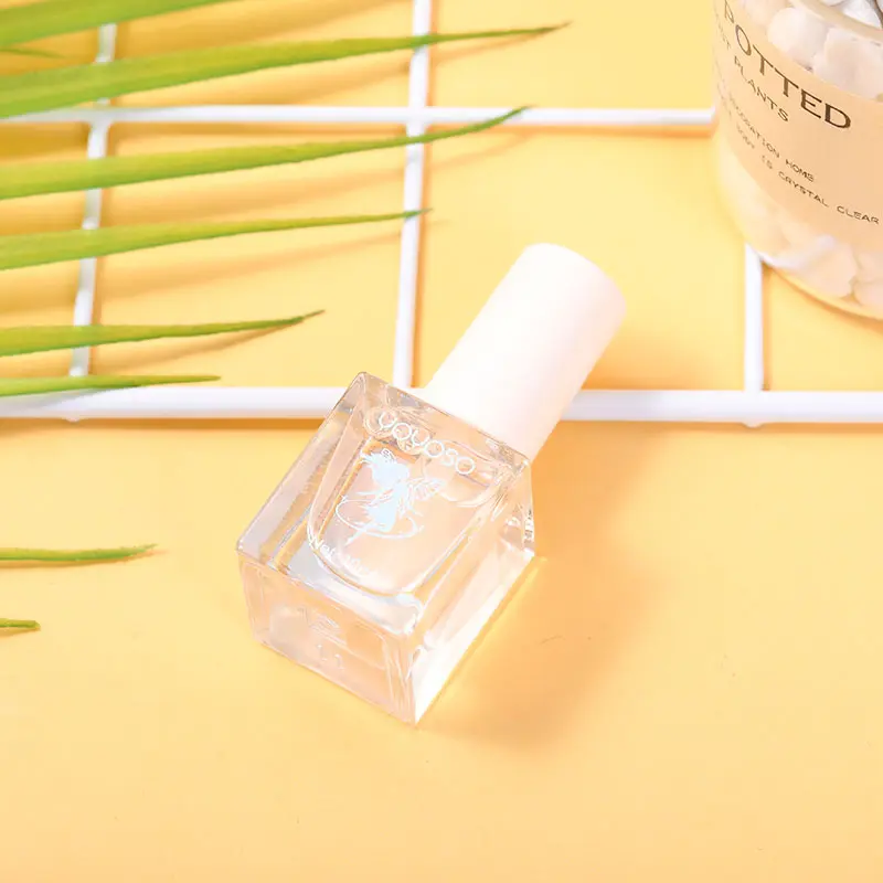 Nourishing and brightening nail care pol
