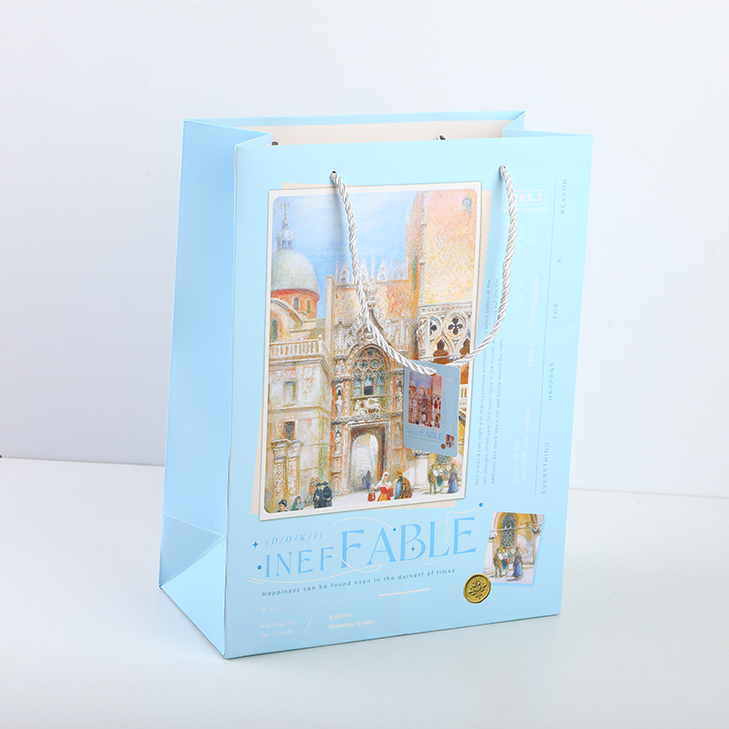 Flipped vertical gift bag-M