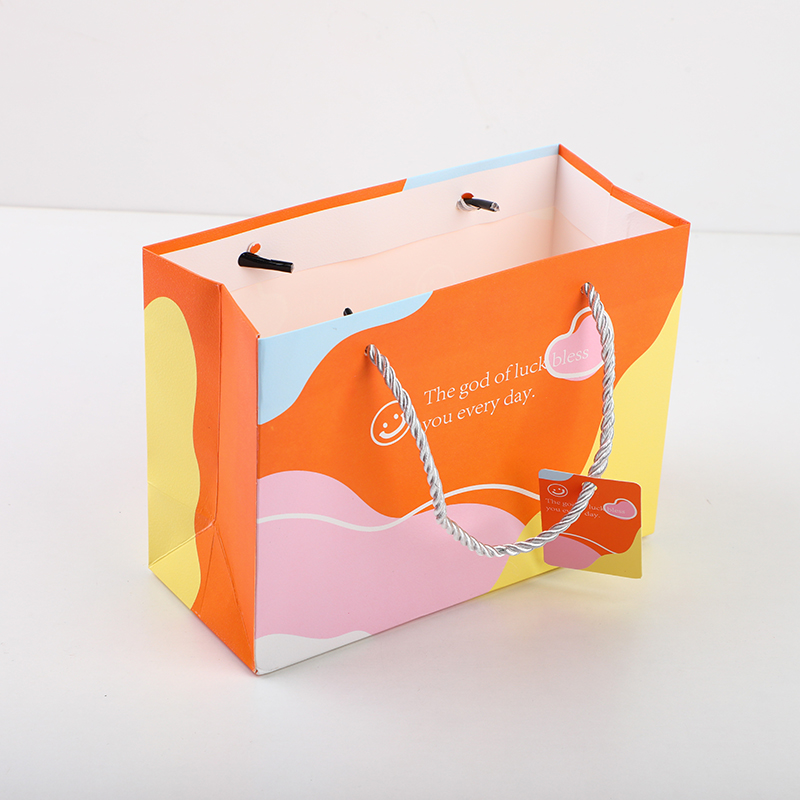 Bright color simple horizontal gift bag-